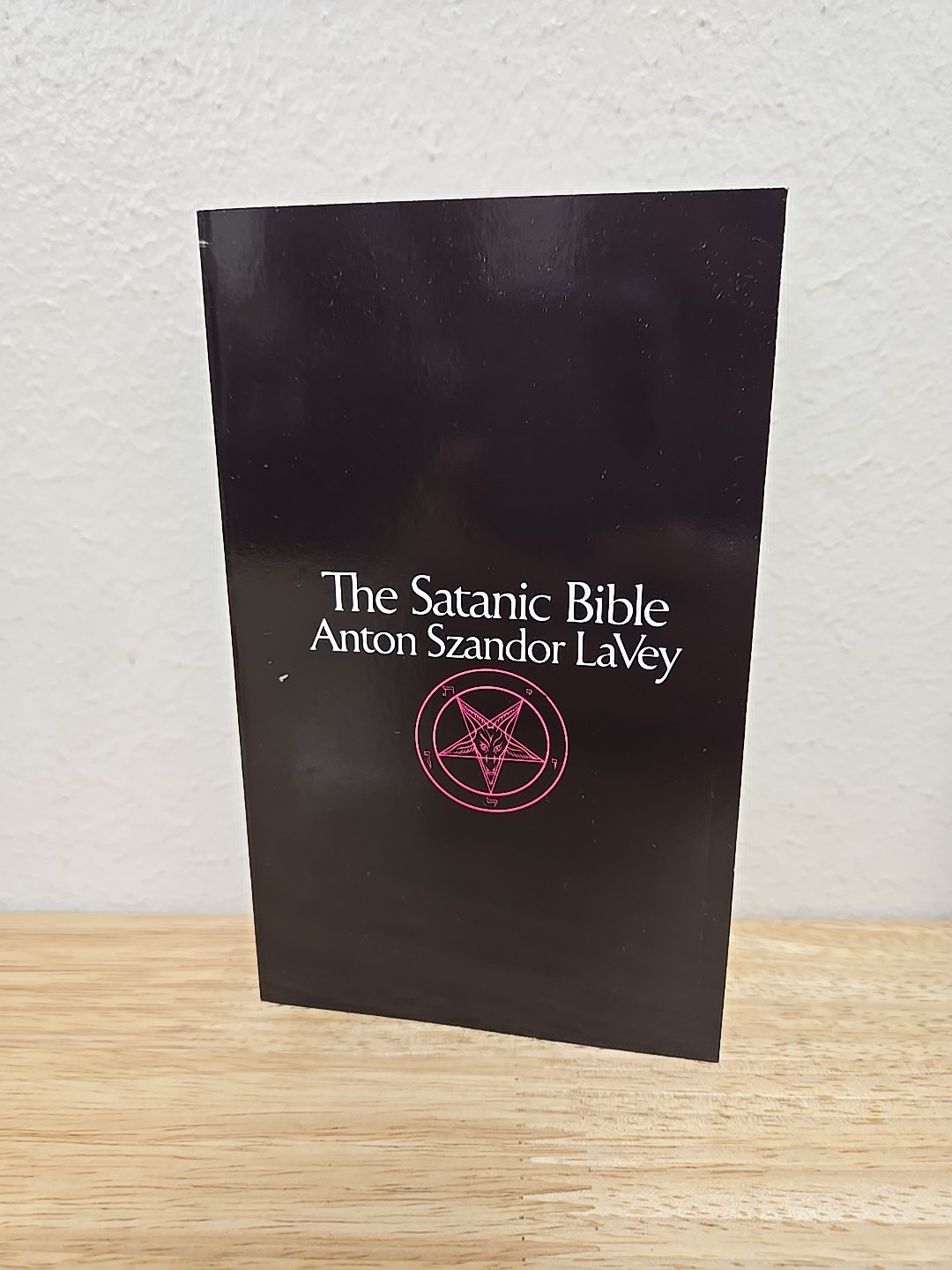 Satanic Bible by Anton La Vey (2005, Mass Market)
